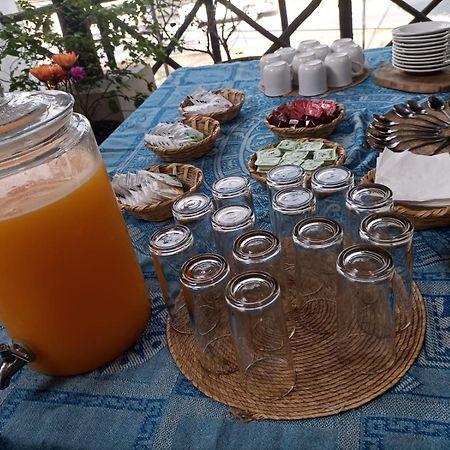 Mio Tulum Hotel Boutique Екстер'єр фото A typical breakfast in Morocco