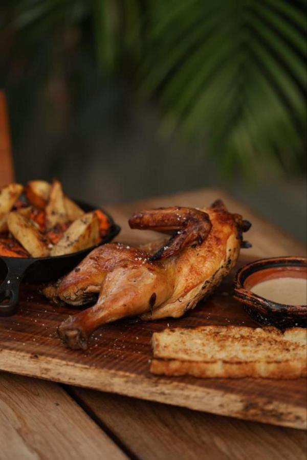 Mio Tulum Hotel Boutique Екстер'єр фото A half chicken